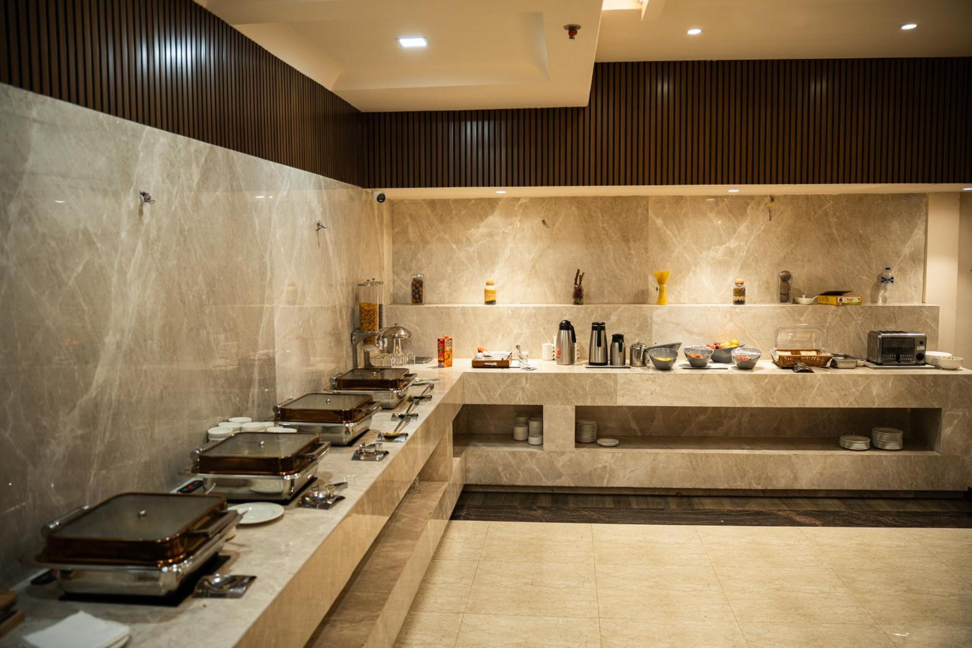 Coco Cabana Varanasi Esterno foto
